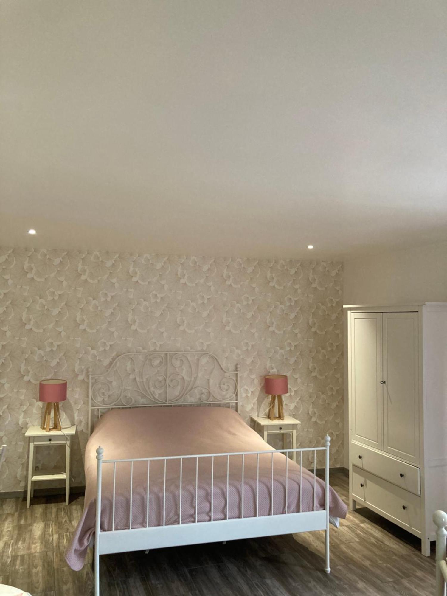 L'Oreade Amfreville-sur-Iton ภายนอก รูปภาพ
